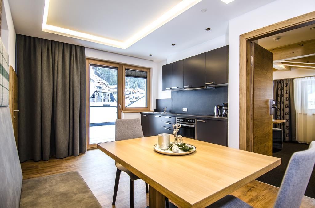 Hotel Garni Persutt Ισγκλ Εξωτερικό φωτογραφία