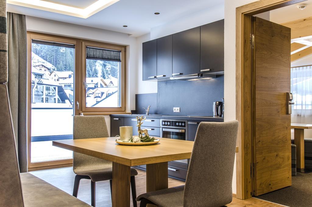 Hotel Garni Persutt Ισγκλ Εξωτερικό φωτογραφία